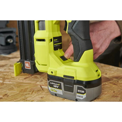 ONE+™ 18V HP Brushless 18G Accu Tacker (Inclusief. accu)